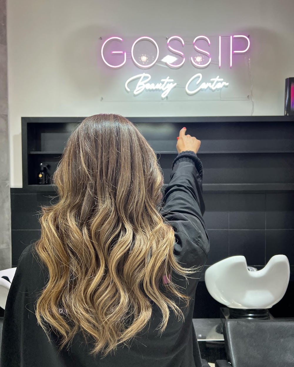 Intérieur réel du salon Gossip Beauty Center à Nanterre